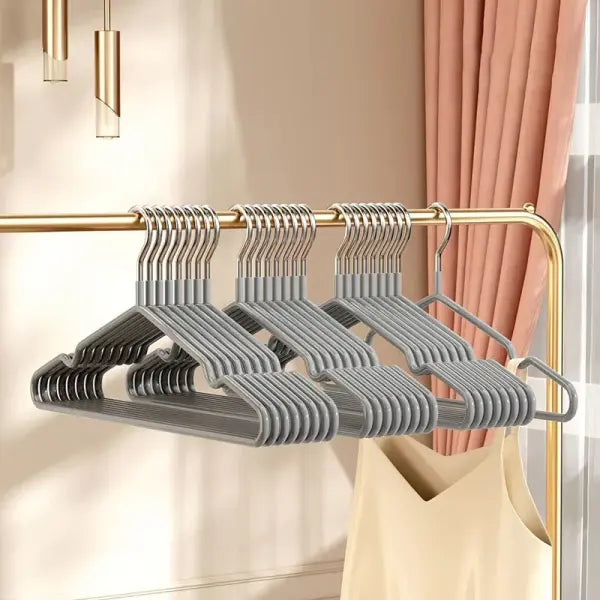 10-Pack Metal Traceless Hangers: Non-Slip, Heavy-Duty Space Savers for Bedroom Closets